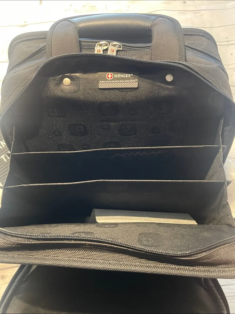 Dallchi-Sankyo Swiss Gear Black Men's Travel Backpack Preowned